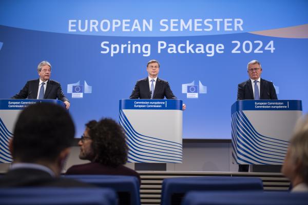 Read-out of the weekly meeting of the von der Leyen Commission by Valdis Dombrovskis, Executive Vice-President of the European Commission, Nicolas Schmit, and Paolo Gentiloni, European Commissioners, on the European Semester Spring package